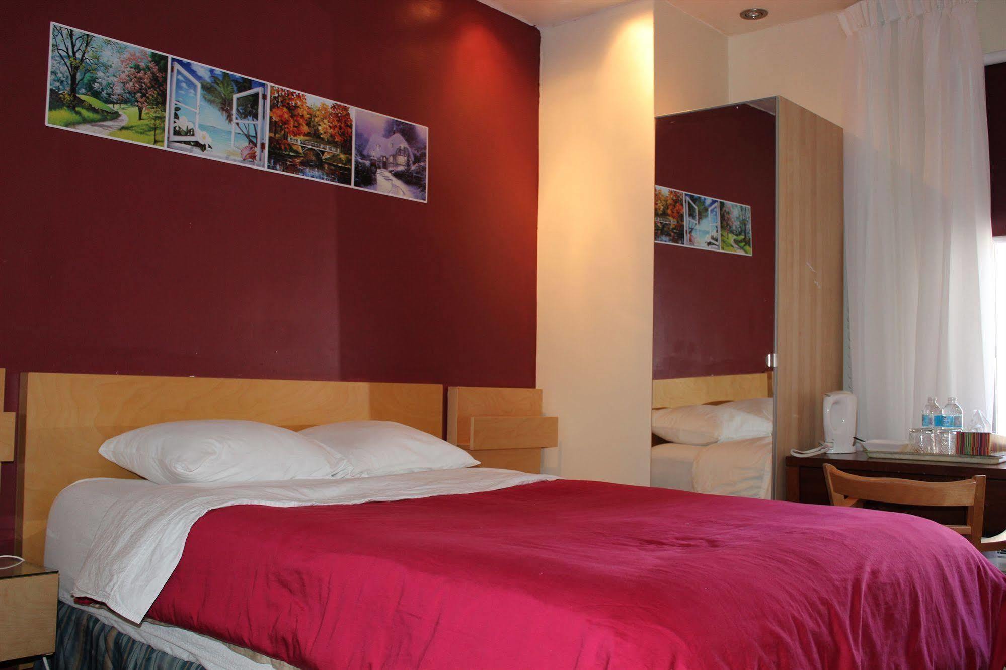 Le Saint-Malo Hotel Montreal Luaran gambar