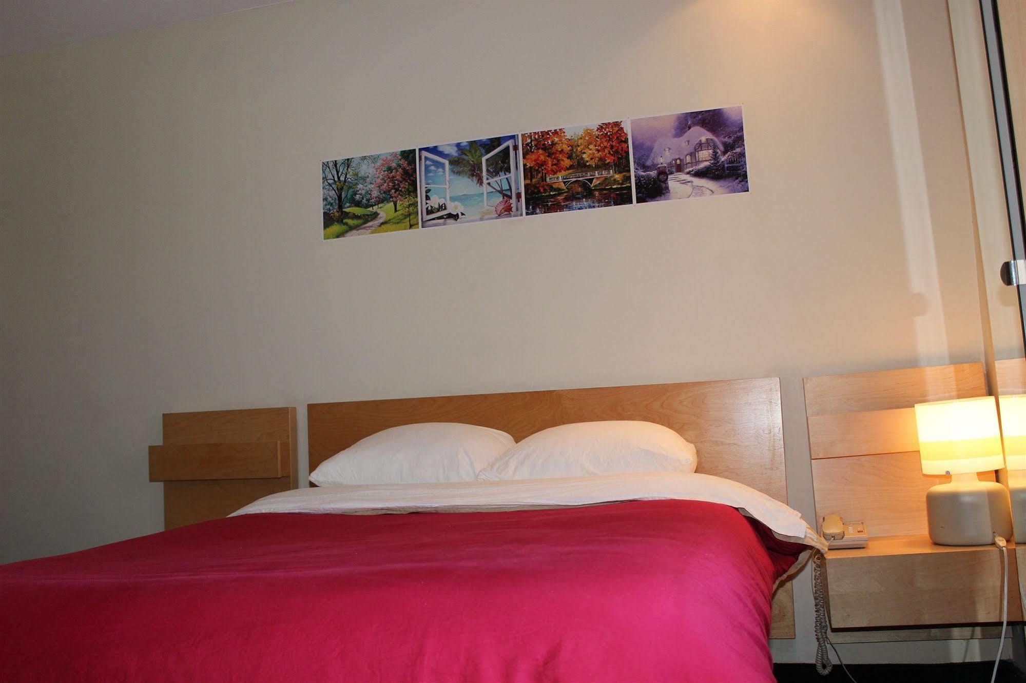 Le Saint-Malo Hotel Montreal Luaran gambar